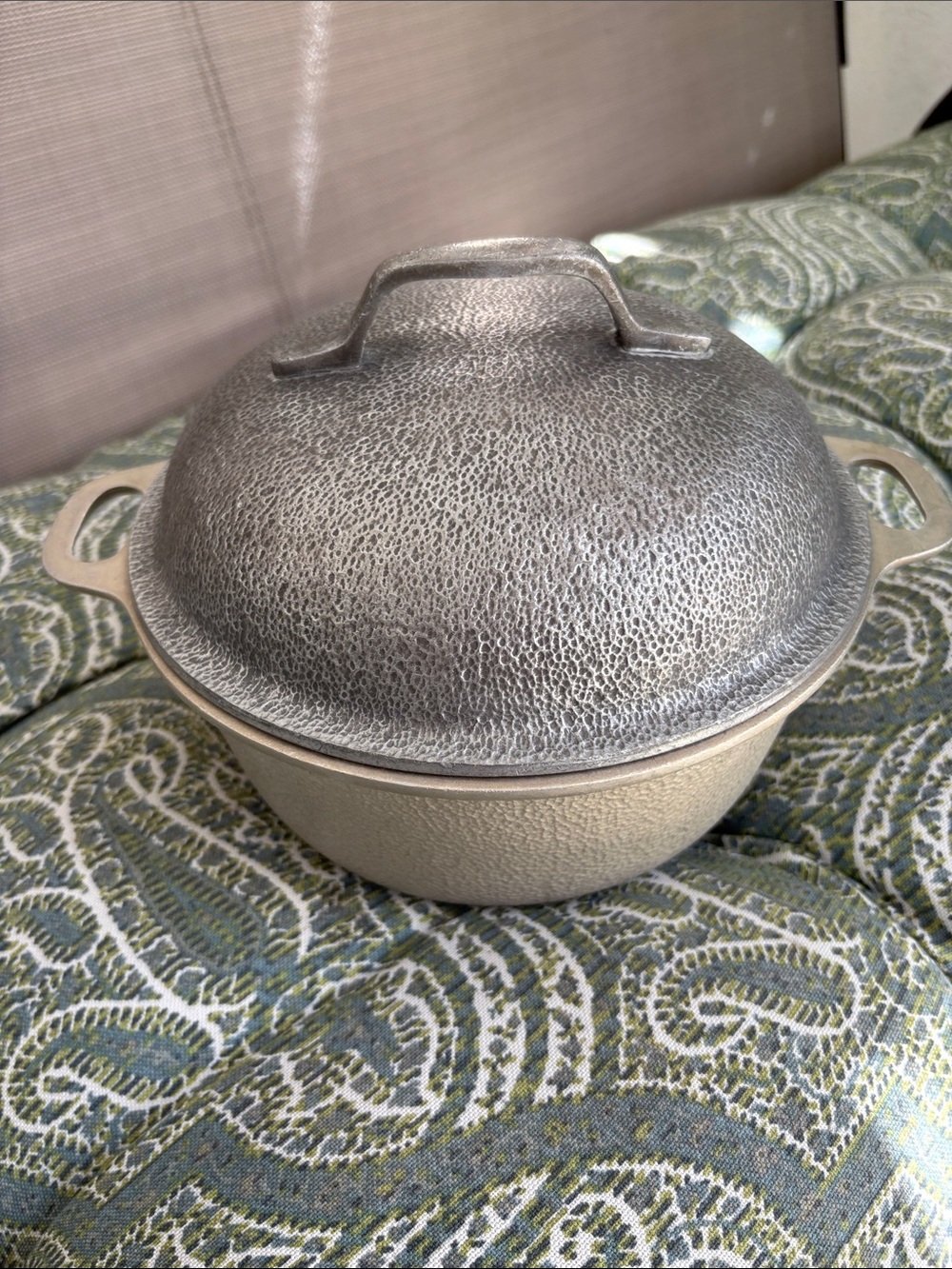 Vintage Silver Seal Hammered Aluminum Dutch Oven with Lid.